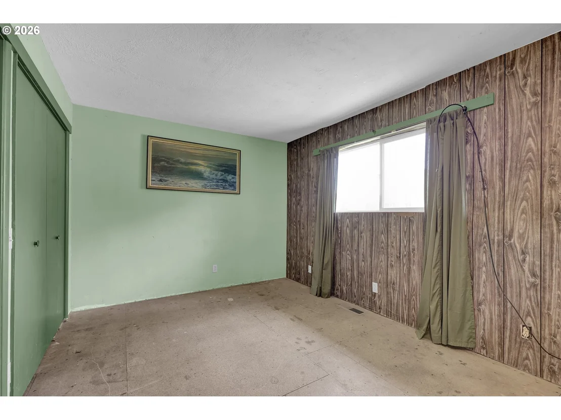 Photo of 34558 ROW RIVER RD