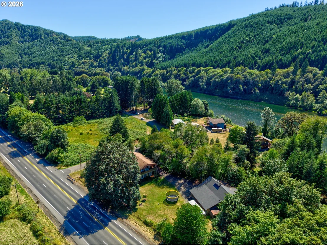 Photo of 123 BURCHARD DR