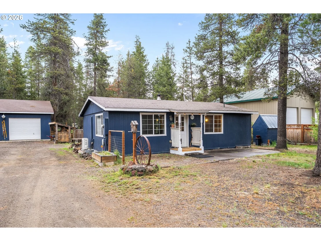 Photo of 16024 LEONA LN