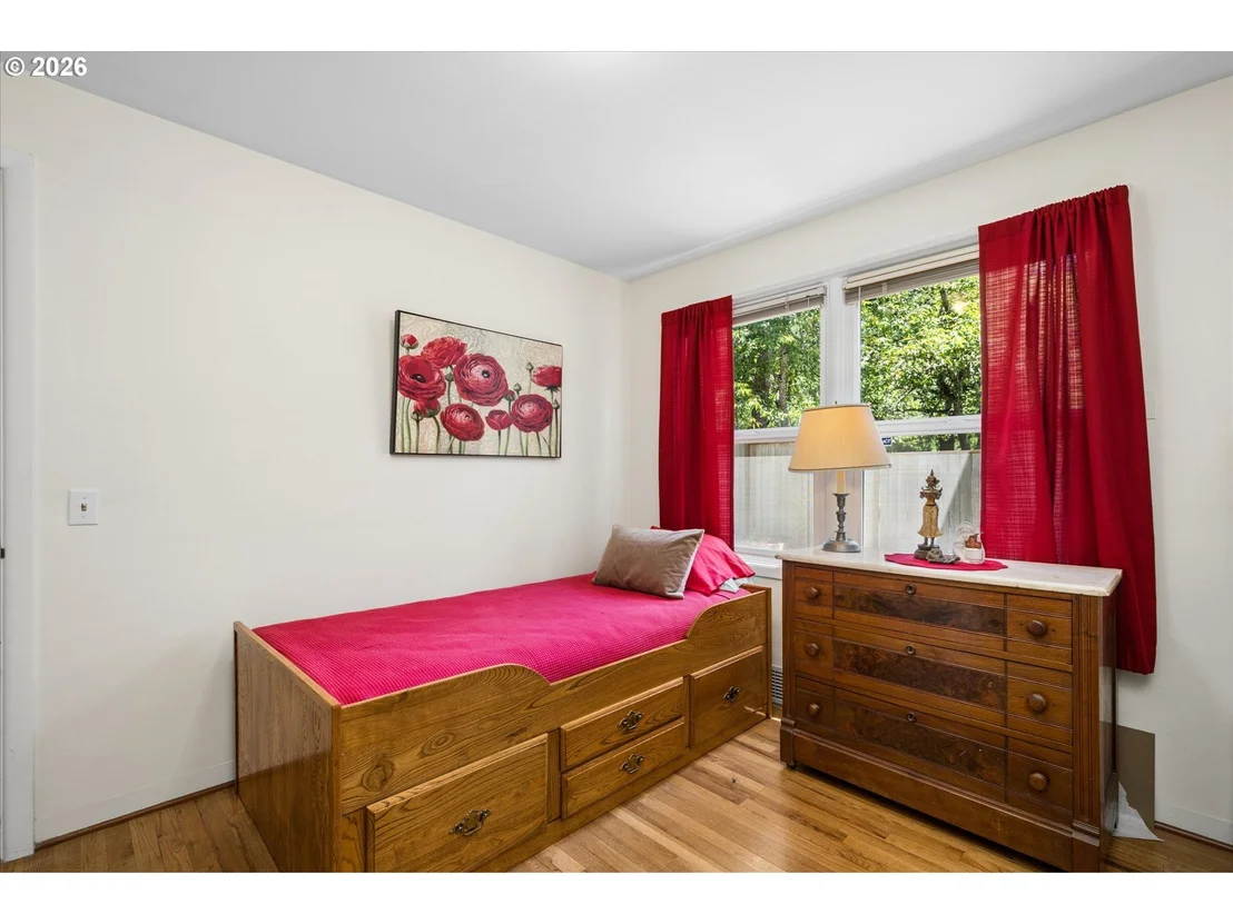 Photo of 190 W 36TH AVE