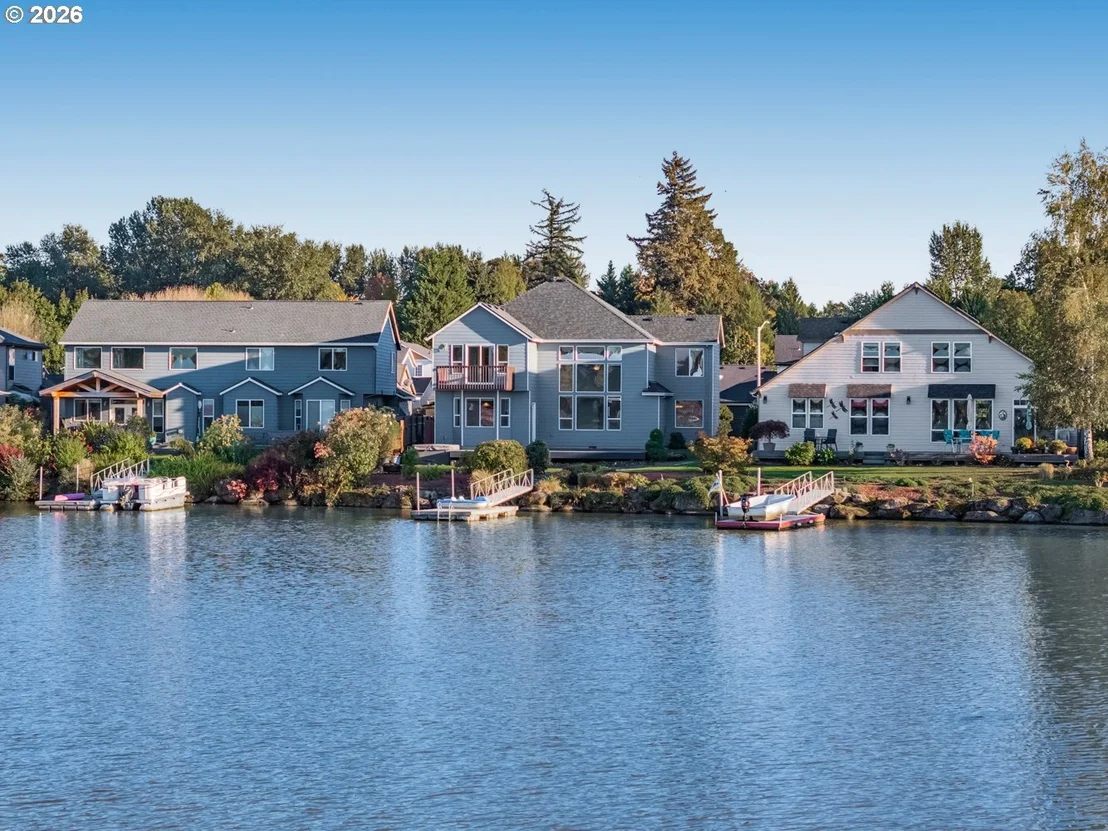 Photo of 21223 NE SHORE DR