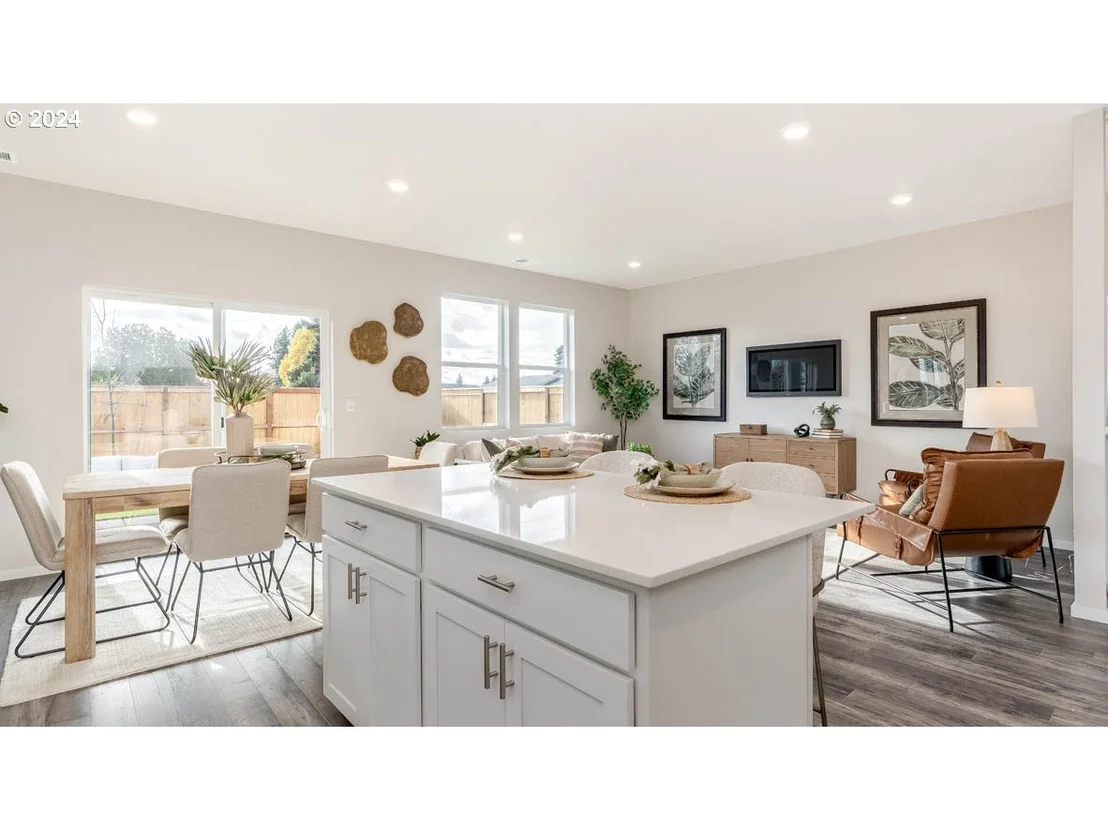 Photo of 4959 Elvis AVE NE
