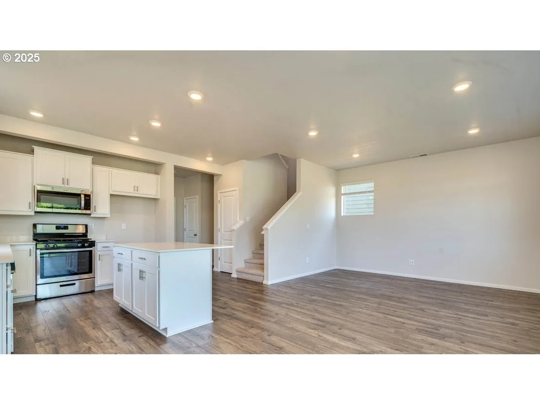 Photo of 432 Reno ST NE