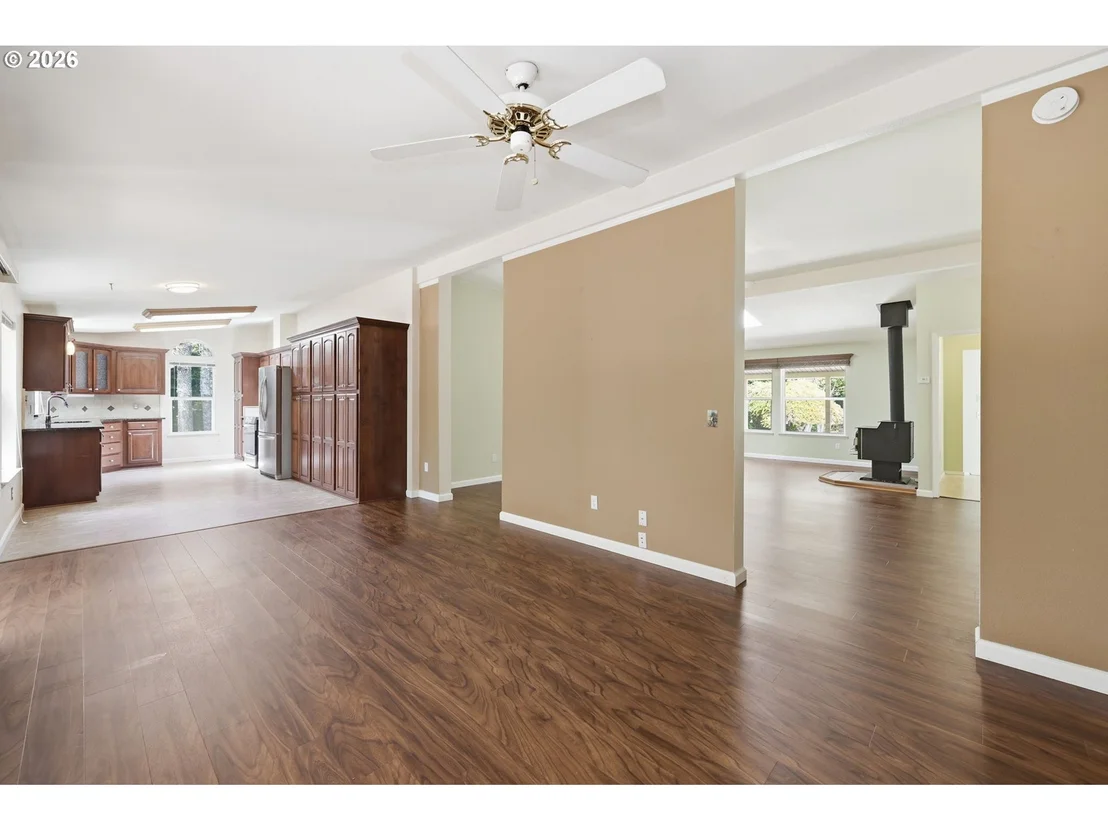 Photo of 489 SHERWOOD LOOP