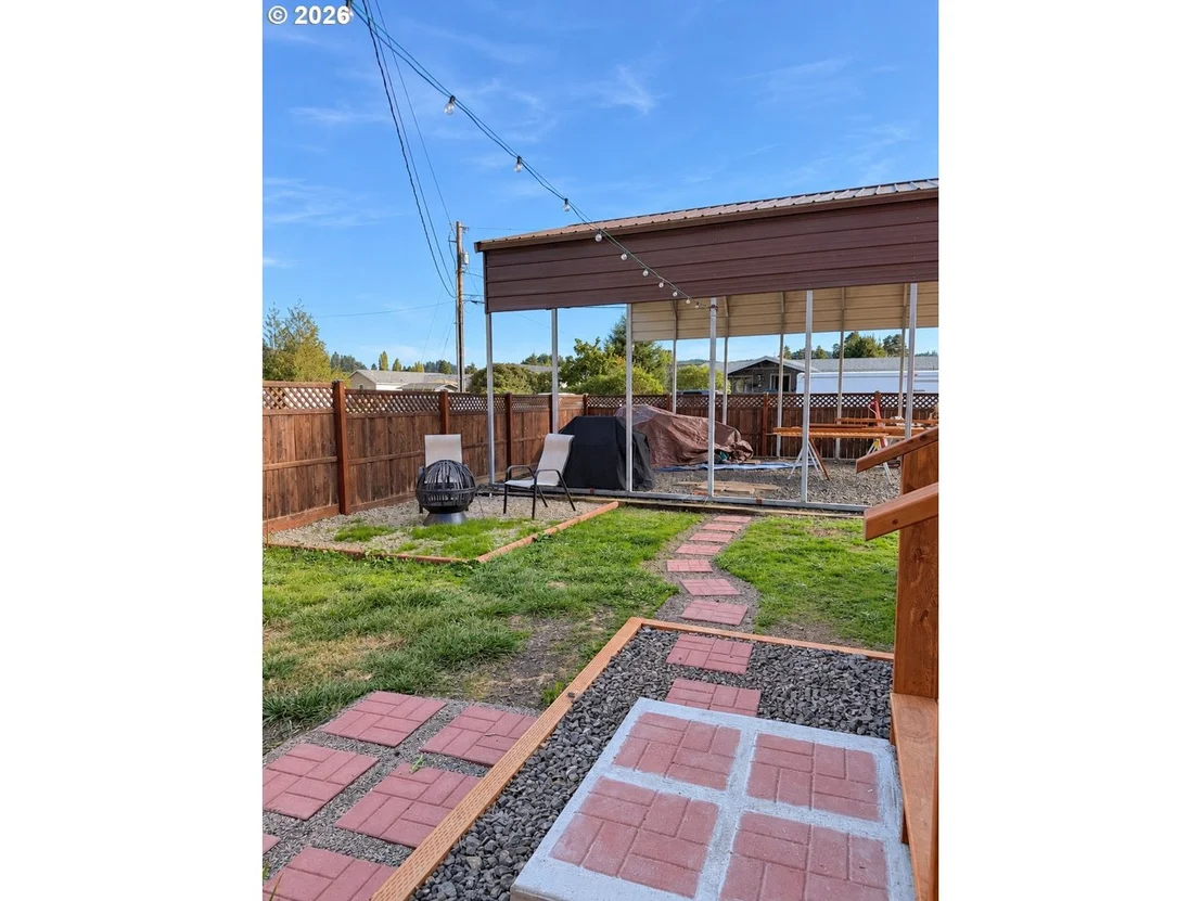 Photo of 450 TIARA ST