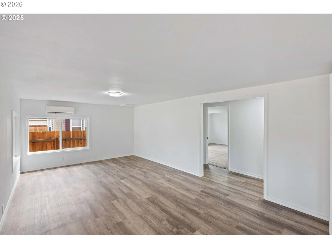 Photo of 165 N 15TH ST
