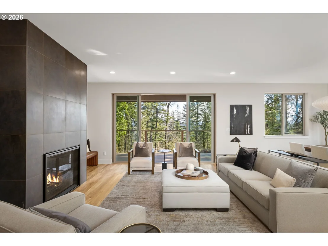 Photo of 2969 CAPITAL DR