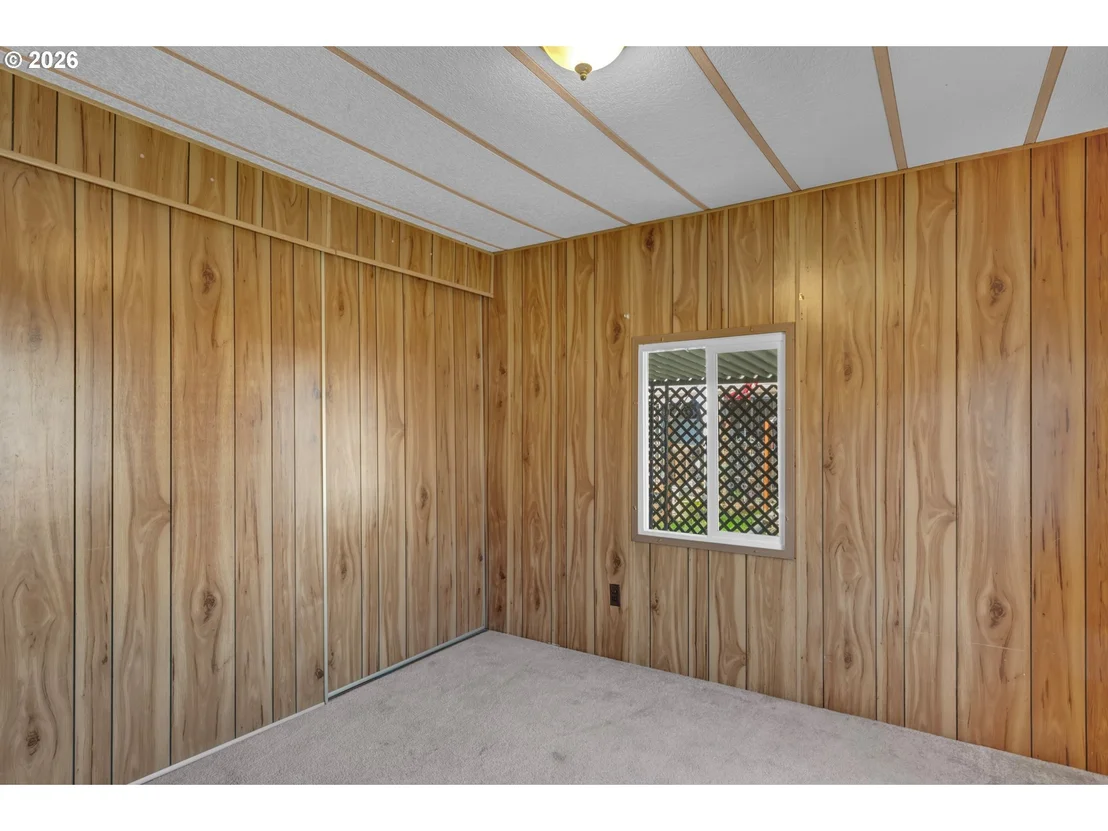 Photo of 231 CRESWOOD DR