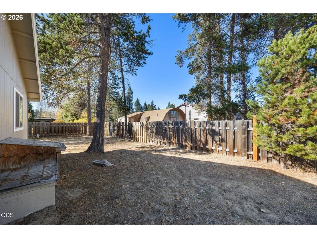 Photo of 52300 GLENWOOD DR