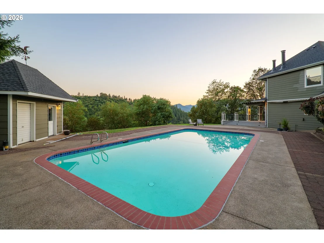 Photo of 317 AKER DR