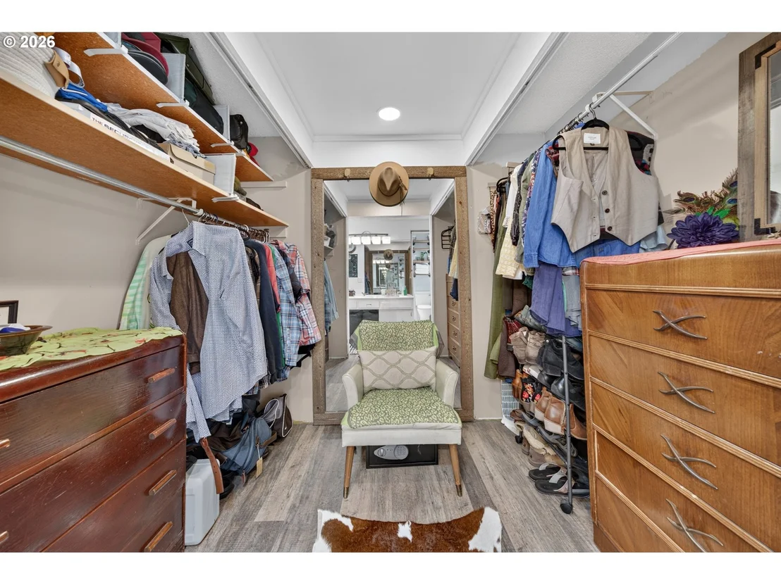 Photo of 390 HUNINGTON AVE