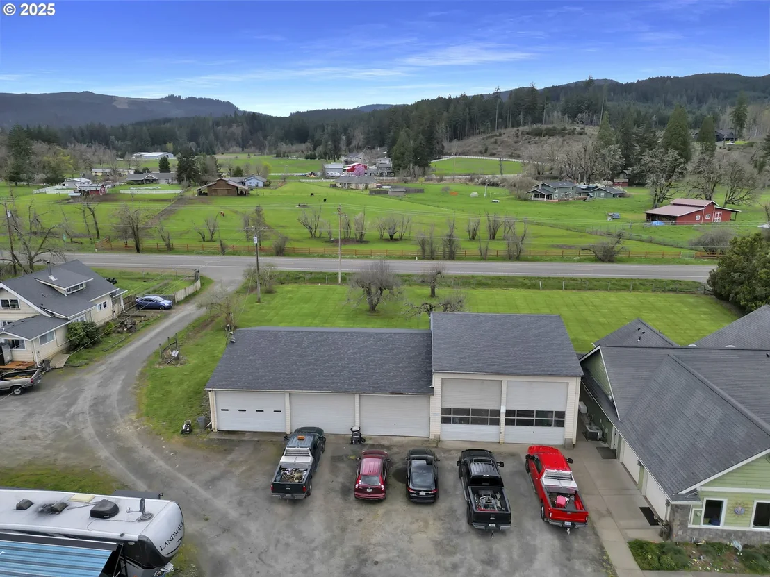 Photo of 91375 MARCOLA RD