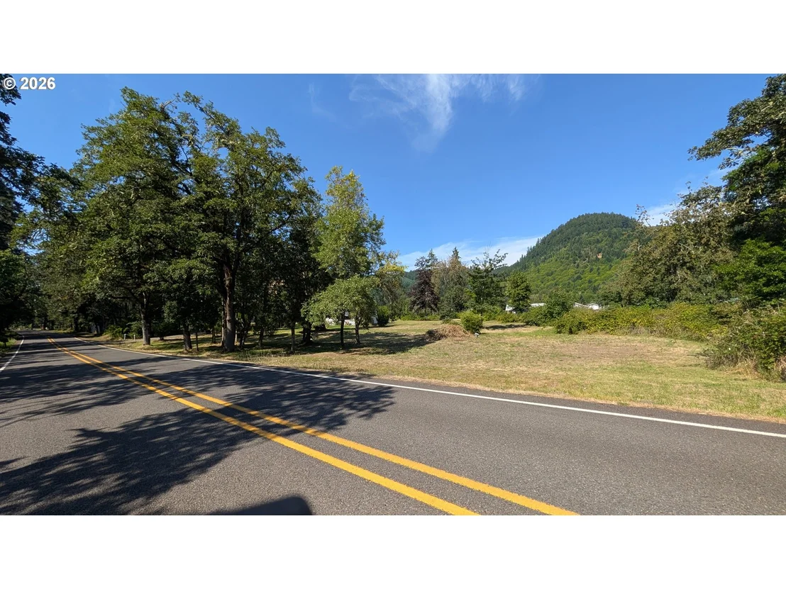 Photo of 36991 ROW RIVER RD