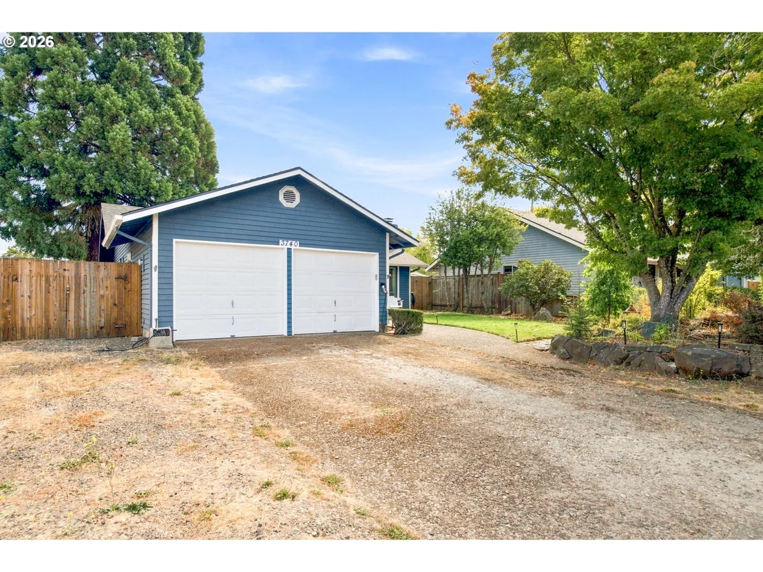 Photo of 3740 PEPPERTREE DR