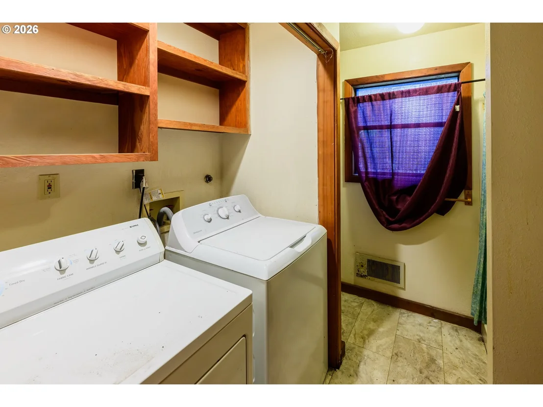 Photo of 1377 MOONSHINE PARK RD