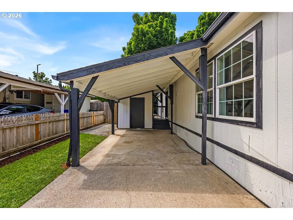 Photo of 2965 NE 206TH PL