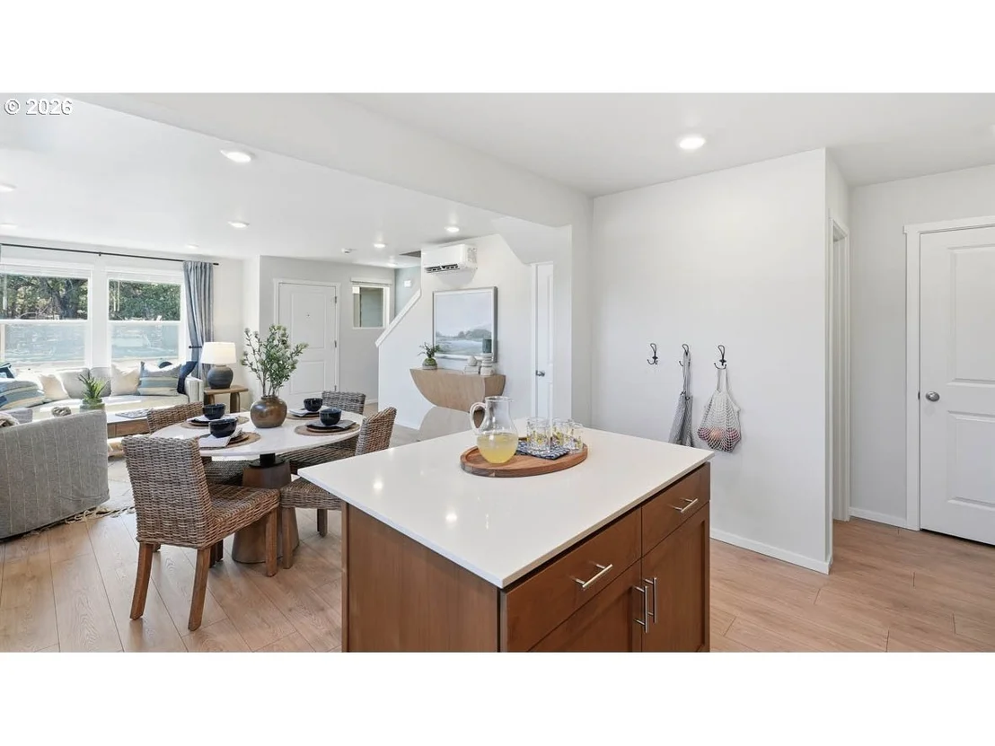 Photo of 6236 SE Lusted RD