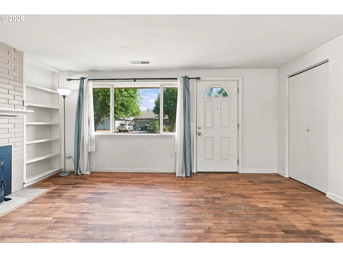 Photo of 1219 PLEASANT ST