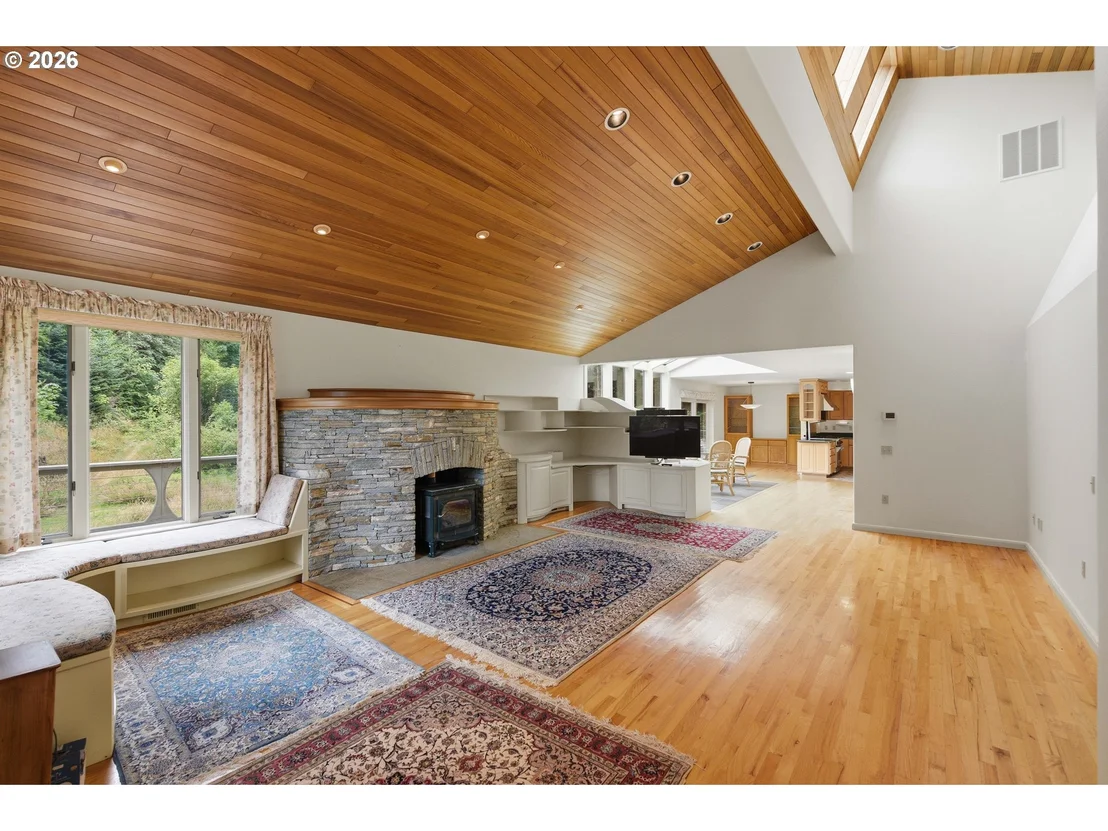 Photo of 61370 OLD WAGON RD