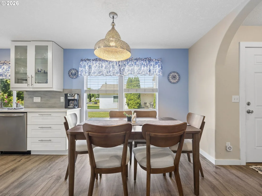 Photo of 644 SE MYRTLEWOOD PL