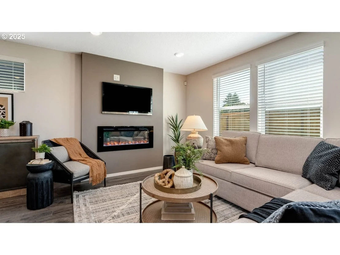 Photo of 4971 Elvis AVE NE