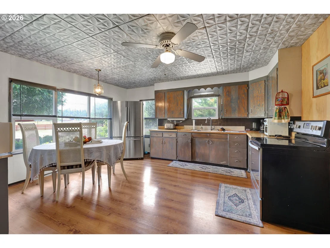 Photo of 80845 LOST CREEK RD