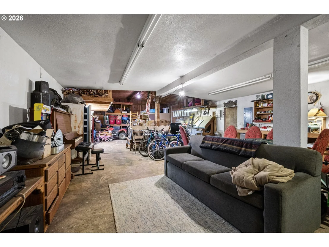 Photo of 39066 CARR TRAIL RD