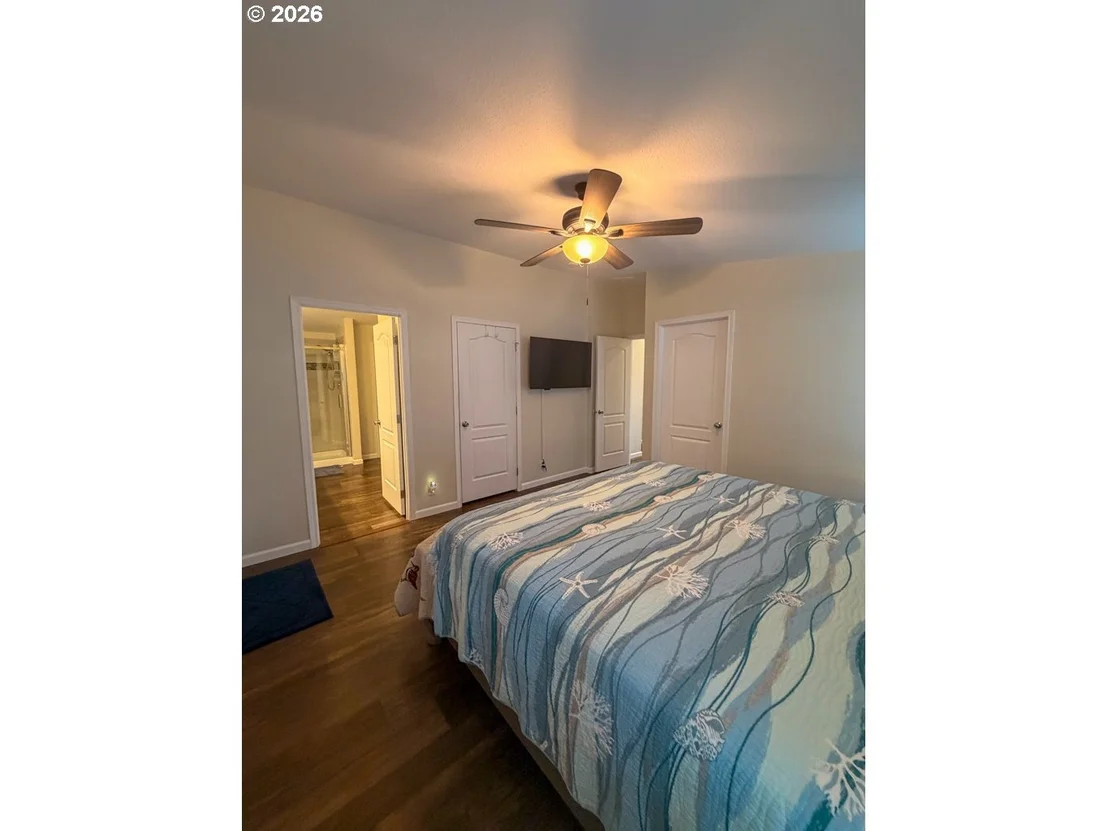 Photo of 1060 CEDAR LOOP