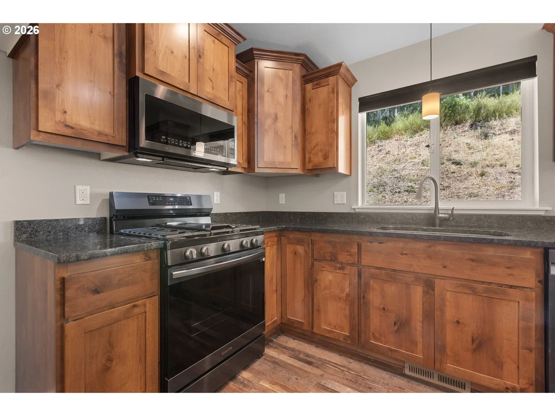 Photo of 5655 HIGHWAY 138