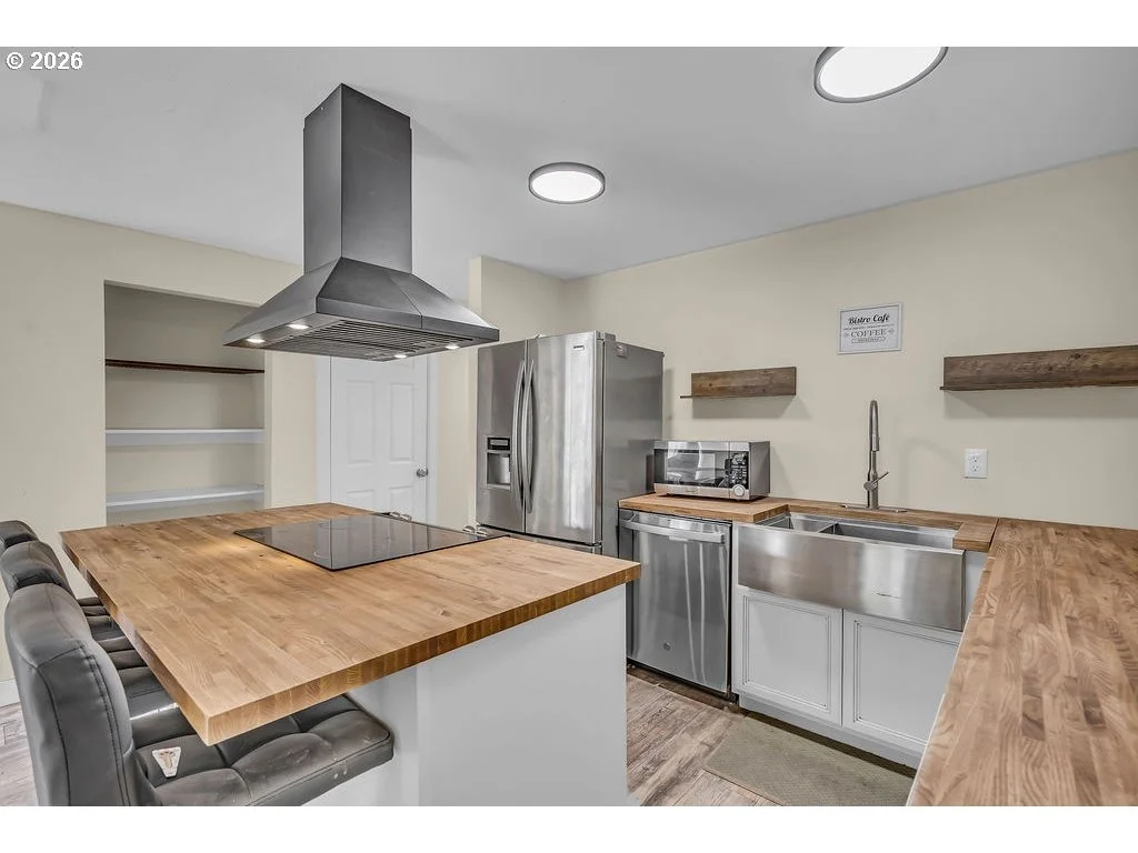 Photo of 211 FOX ST