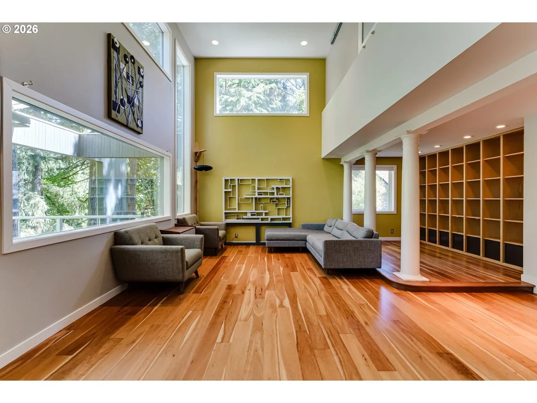 Photo of 38 RIDGELINE DR