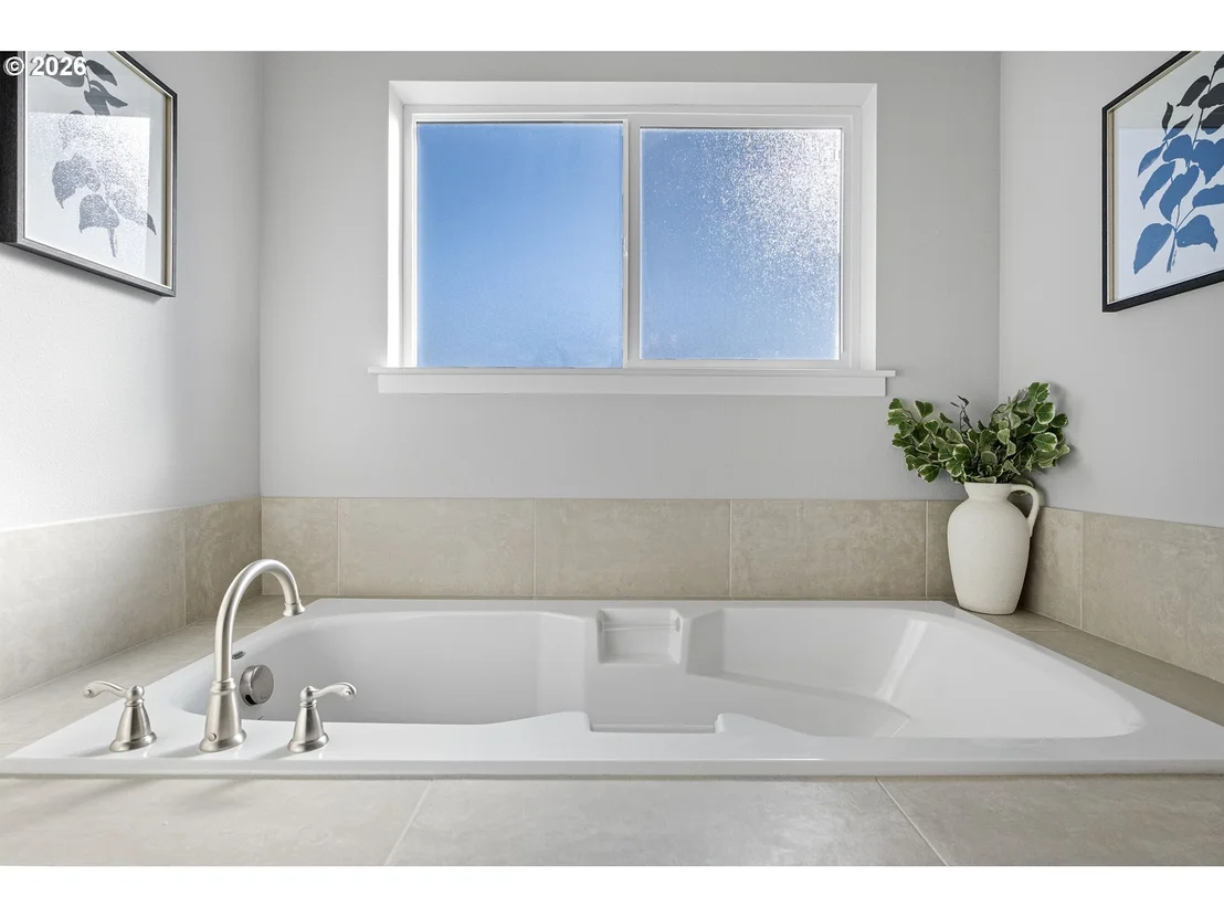 Photo of 2452 W 9TH AVE