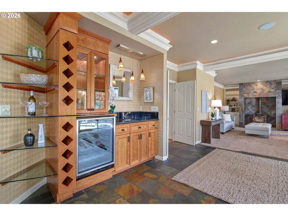 Photo of 317 AKER DR