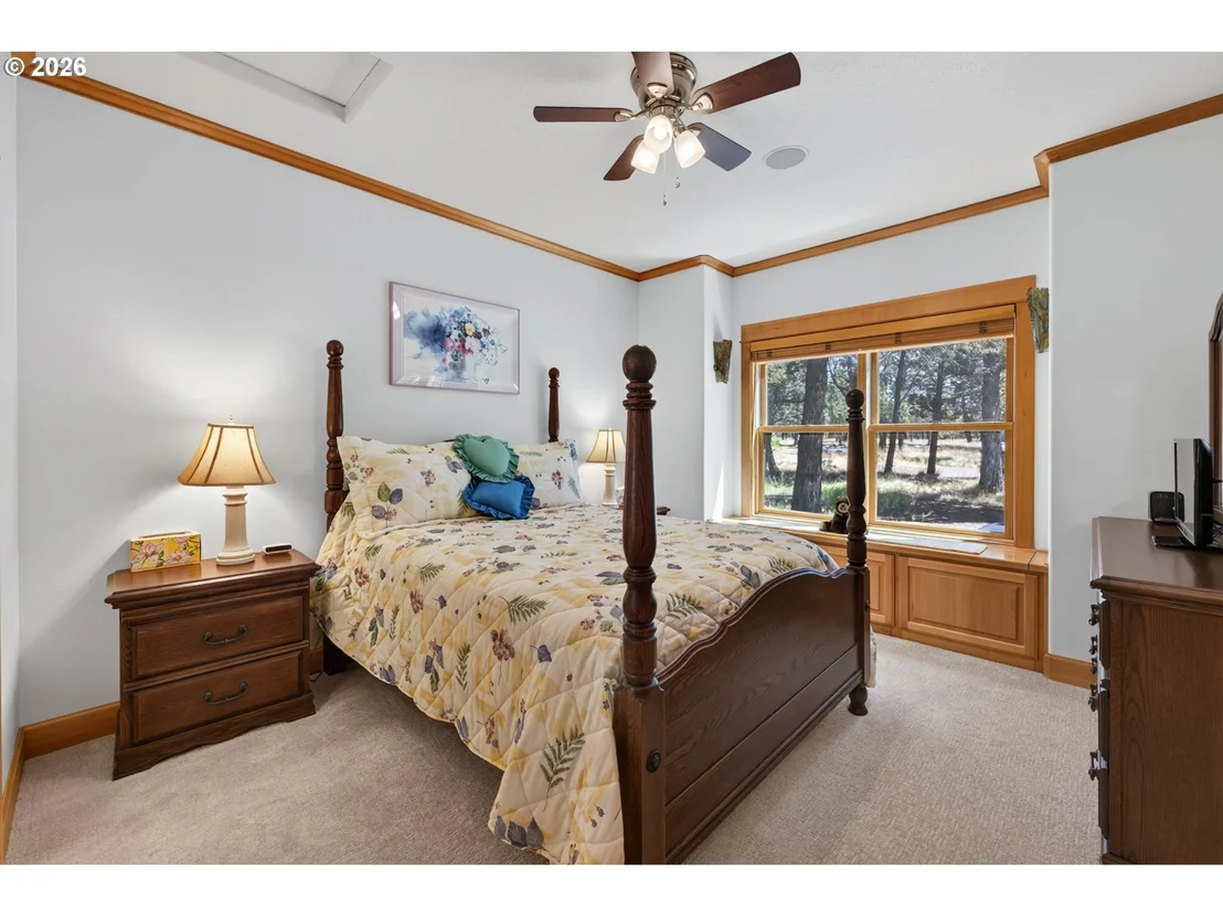 Photo of 17690 Mountain View RD SW