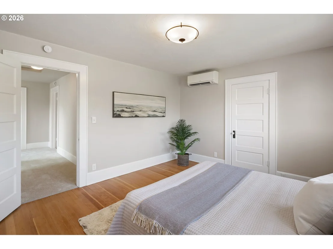 Photo of 199 SANTA CLARA AVE