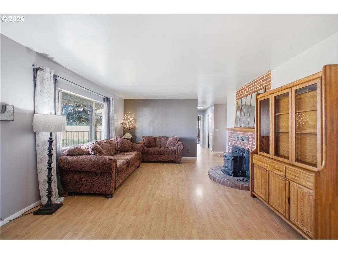 Photo of 34976 KAMPH DR