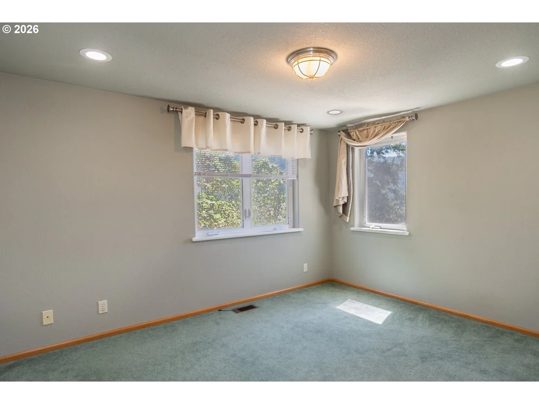 Photo of 1265 EVERGREEN RIDGE RD