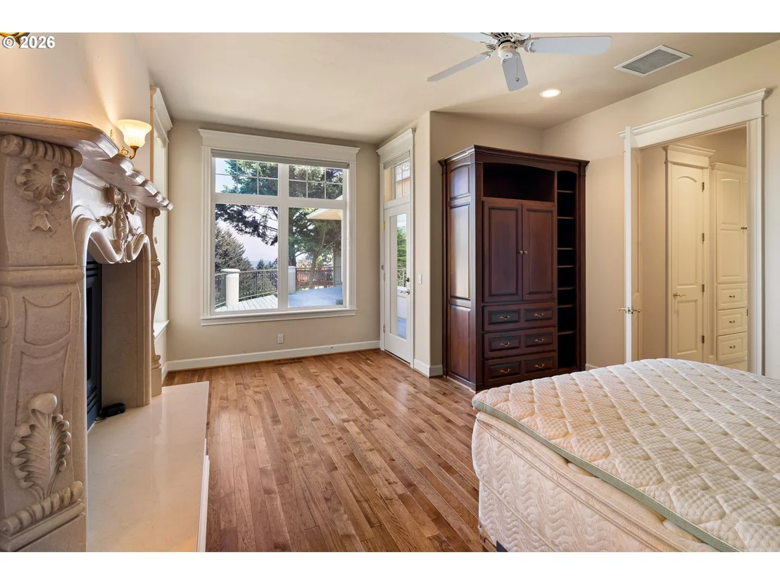 Photo of 2663 RIDGEMONT DR
