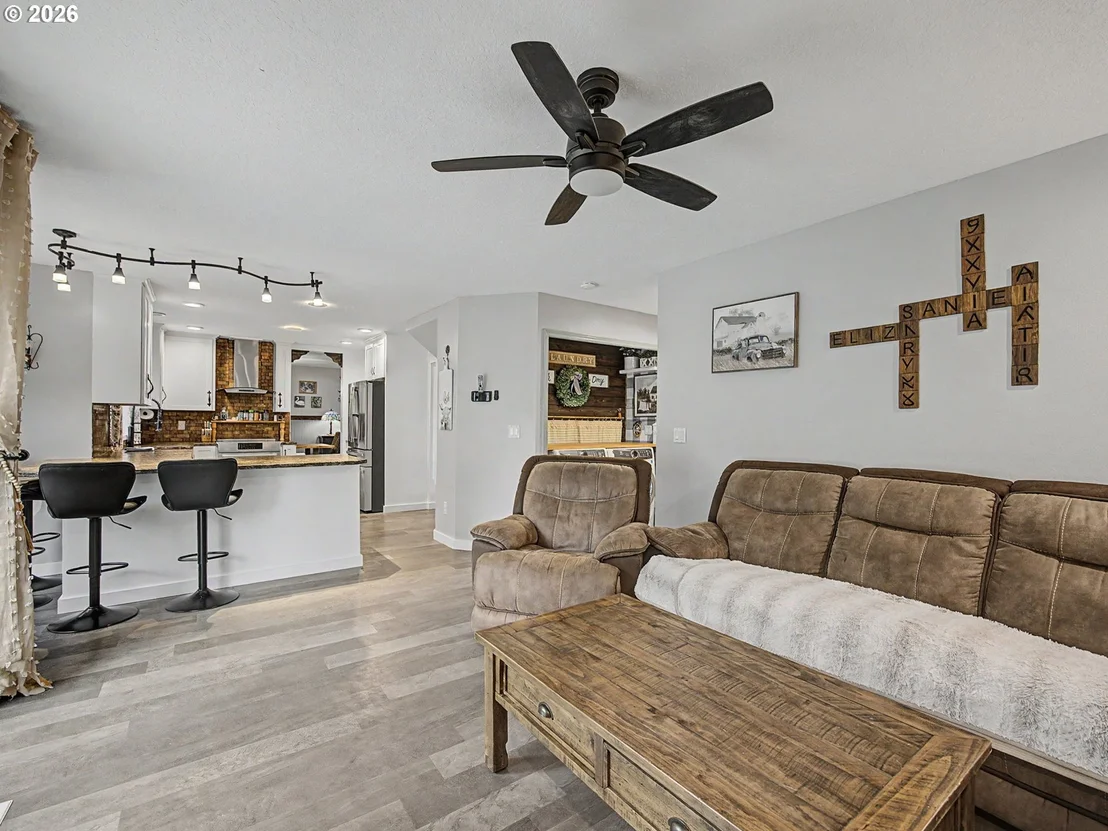 Photo of 3008 SE LAURA AVE