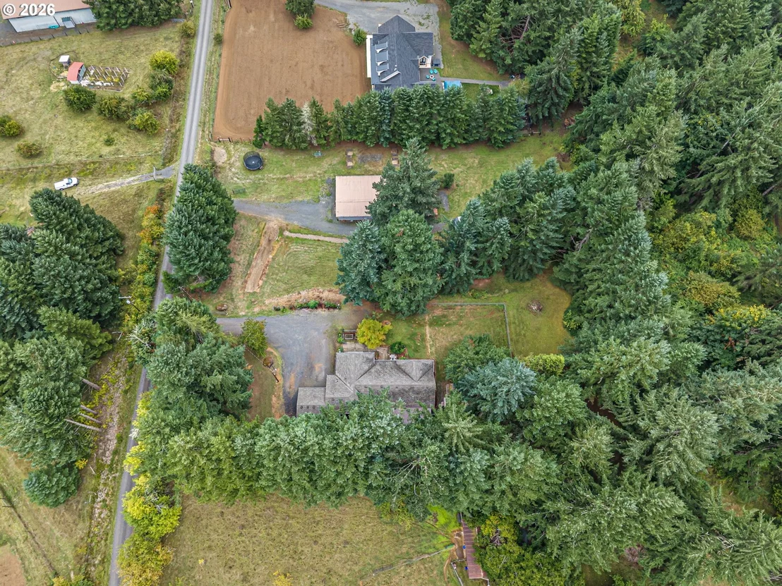Photo of 39066 CARR TRAIL RD