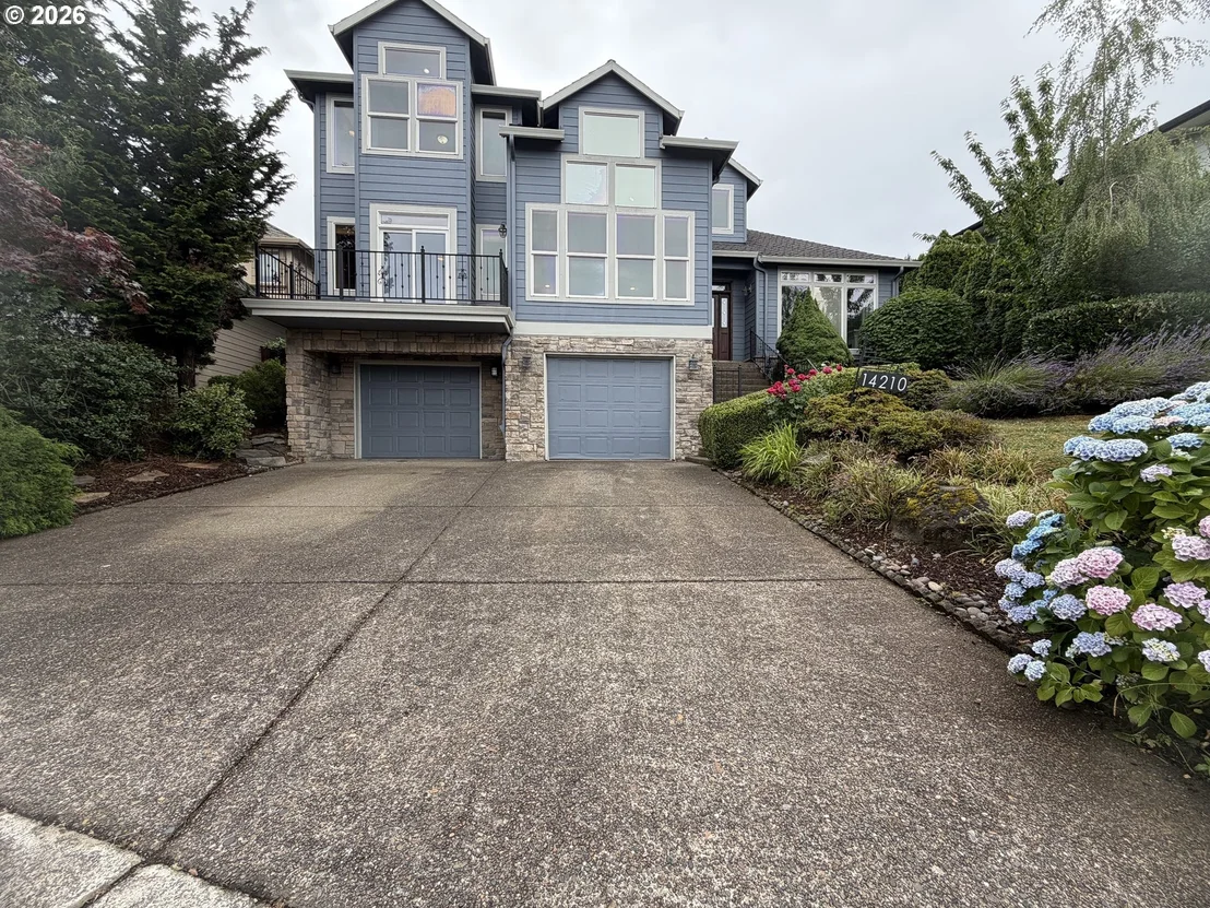 Photo of 14210 SE ROLLING MEADOWS DR