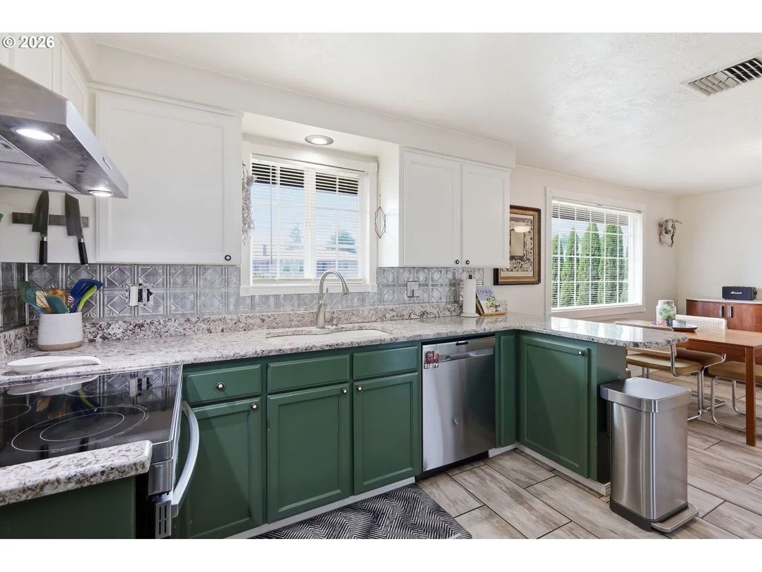 Photo of 3950 JASPER RD