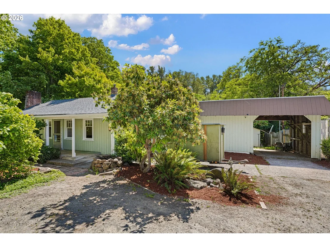 Photo of 90200 COBURG RD