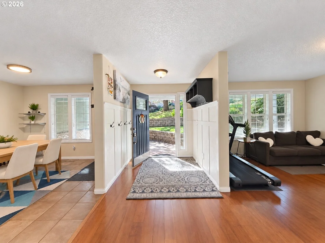 Photo of 3293 SOUTHVIEW DR