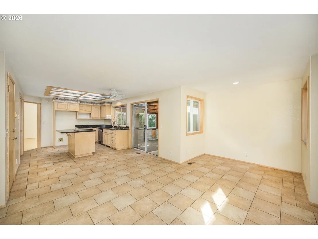 Photo of 1625 VICTORIAN WAY