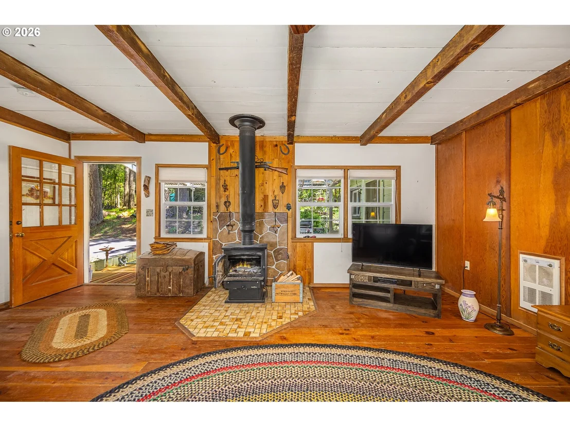 Photo of 40168 BOOTH KELLY RD