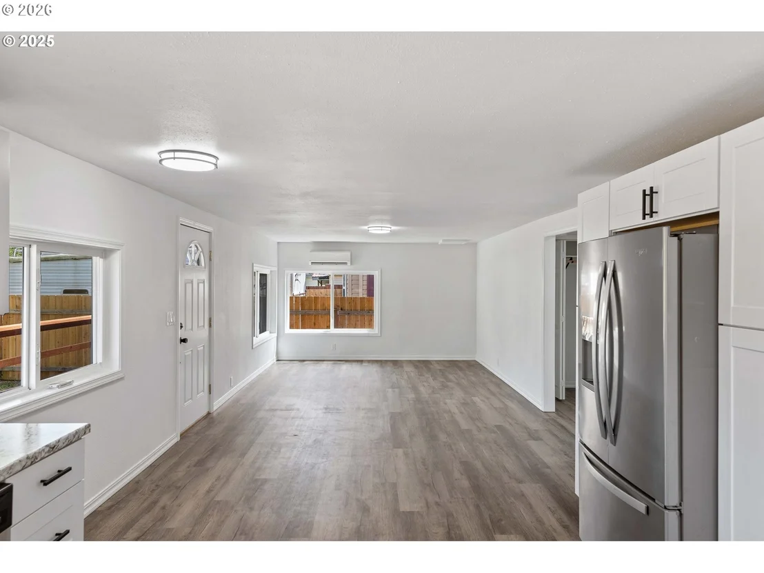 Photo of 165 N 15TH ST
