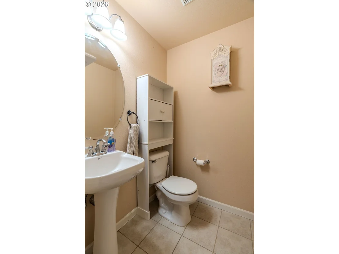 Photo of 866 NW COUNCIL DR