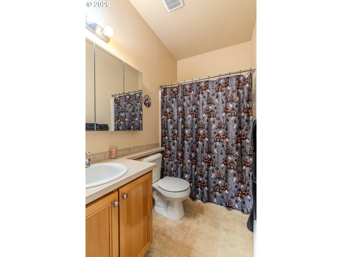 Photo of 866 NW COUNCIL DR