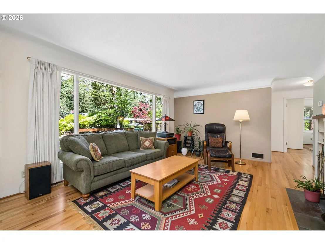 Photo of 190 W 36TH AVE